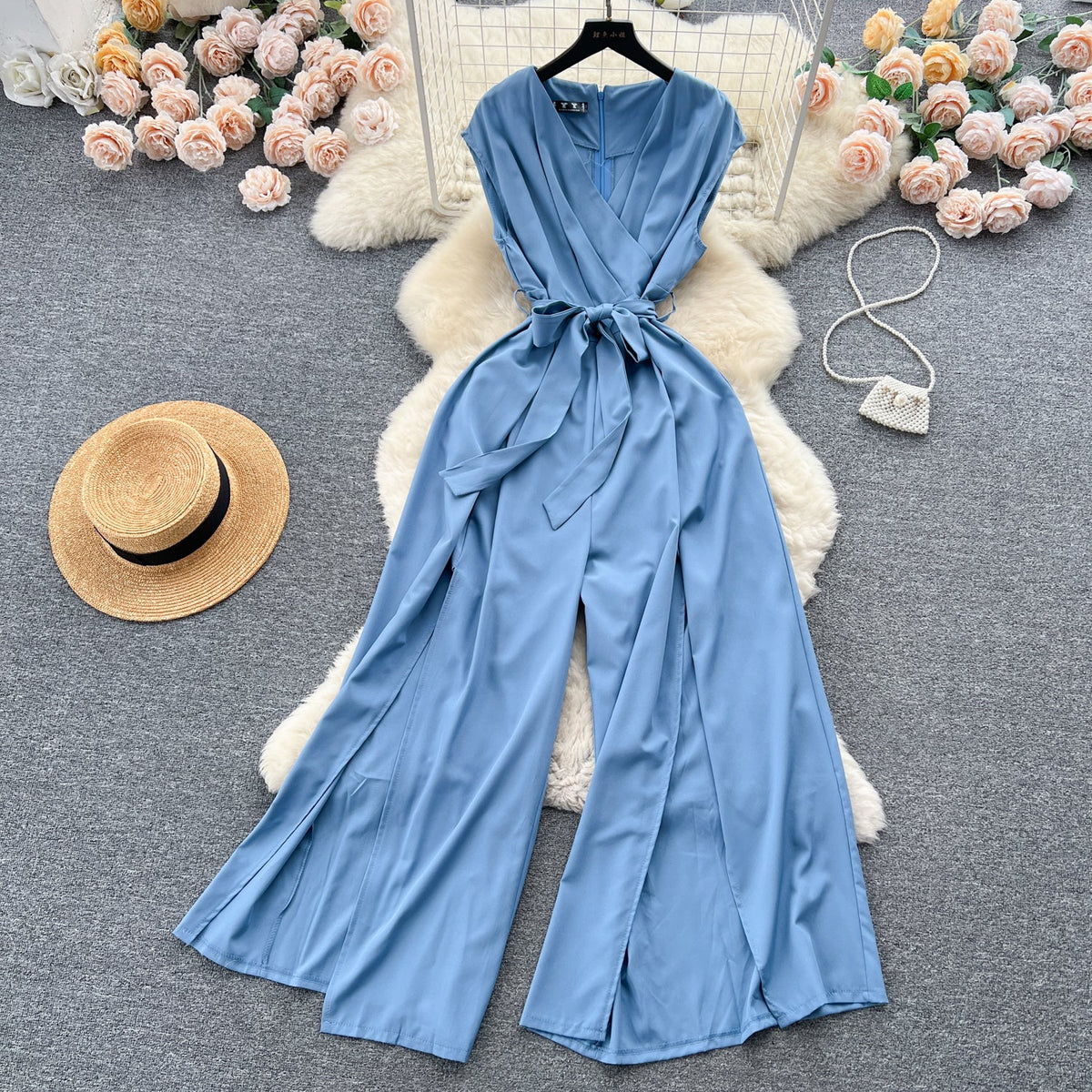 Solid Color V-neck Chic Jumpsuit