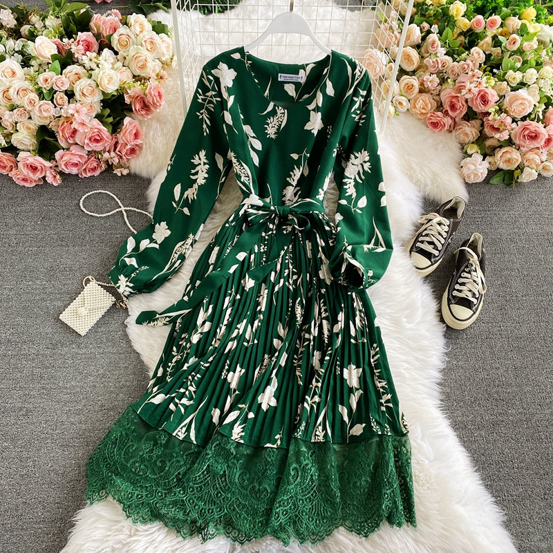 Floral Lace Patchwork Pleated Dress