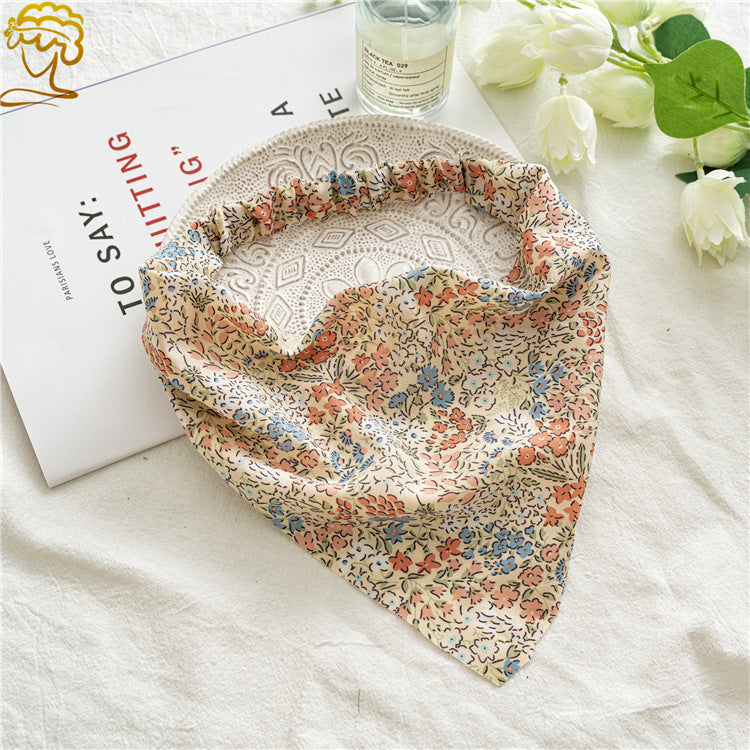 Pastoral Style Floral Triangle Kerchief