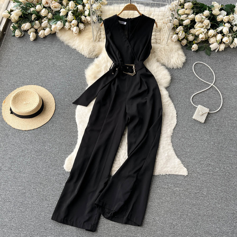 Sleeveless V-neck Lace-up Jumpsuit