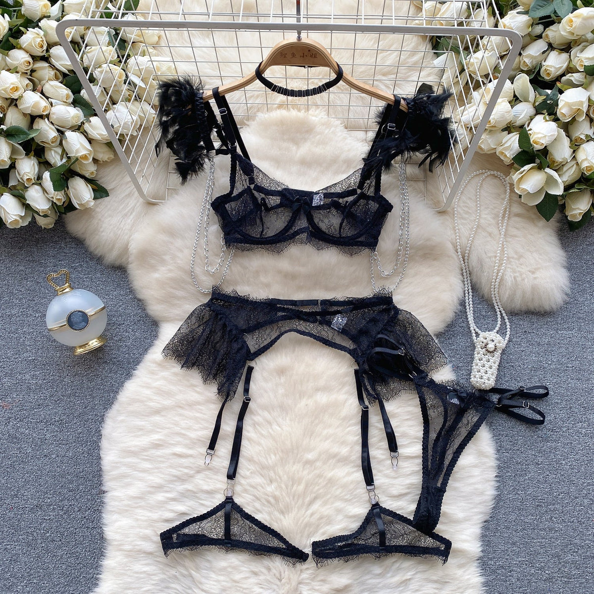Niche Feather Lace-up Lingerie Set