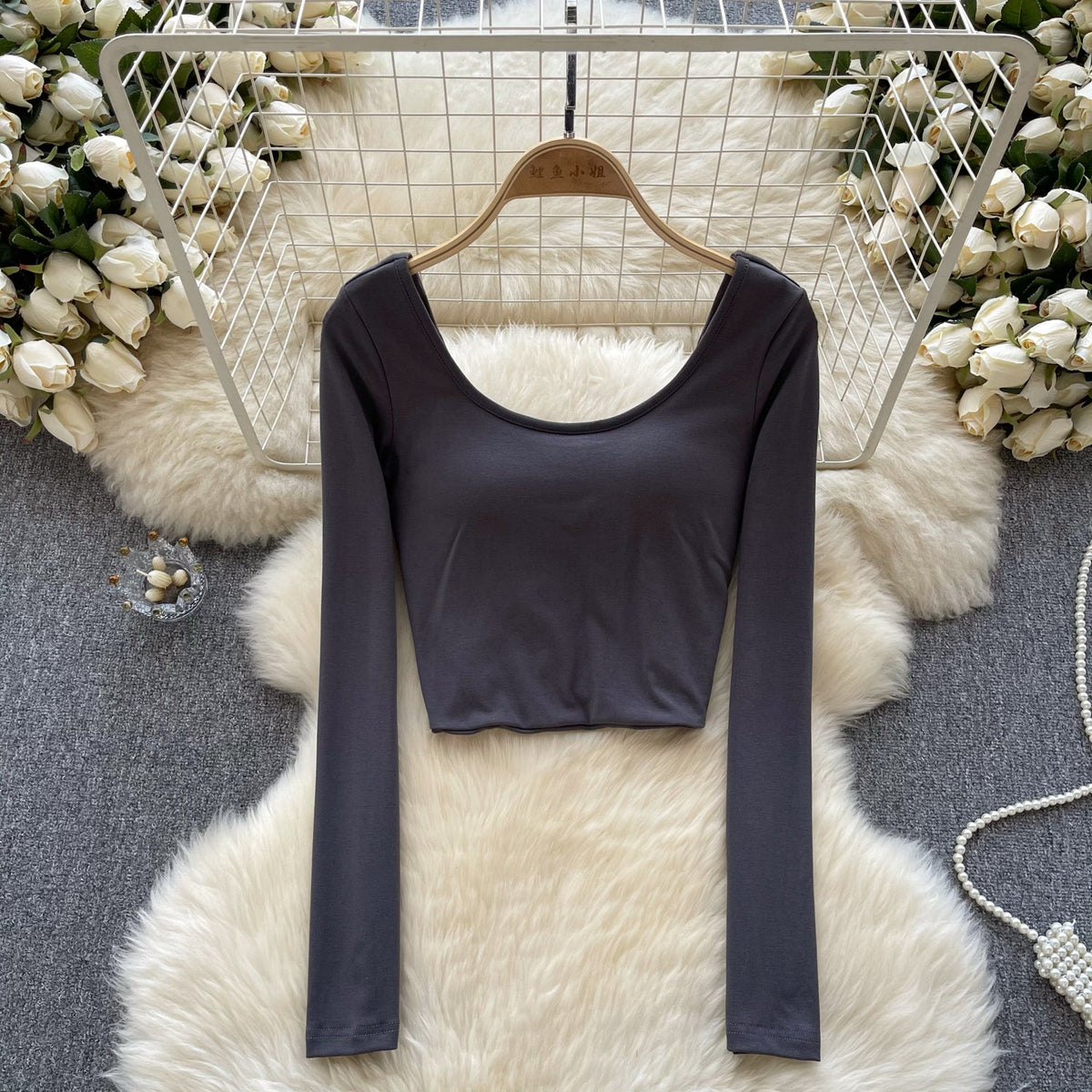 U-neck Backless Solid Color Shirt