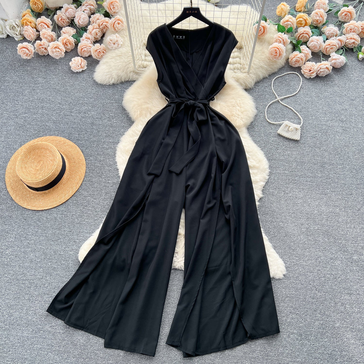 Solid Color V-neck Chic Jumpsuit