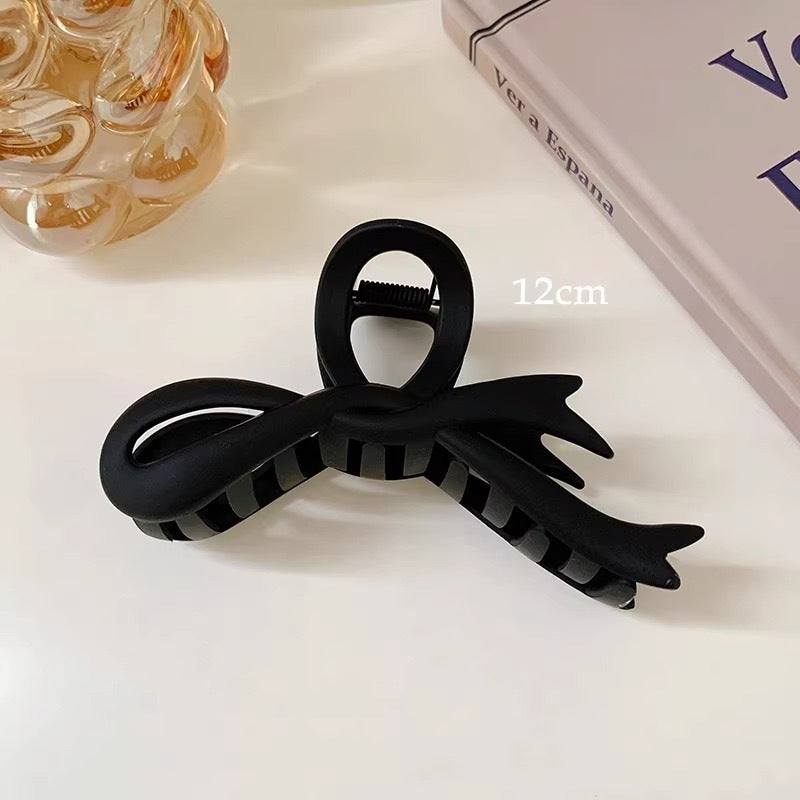 Beaded Frosted Black Hair Claws