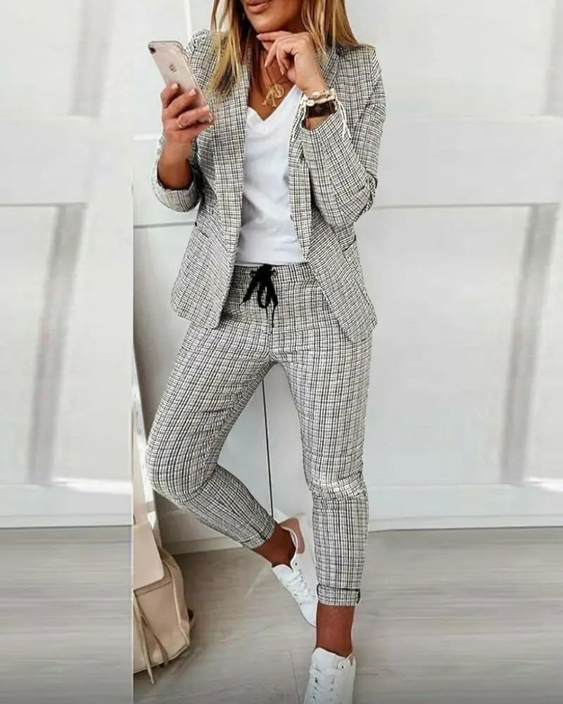 English Plaid Print Blazer Jacket +Matching Ankle Length Pants Women's Suit