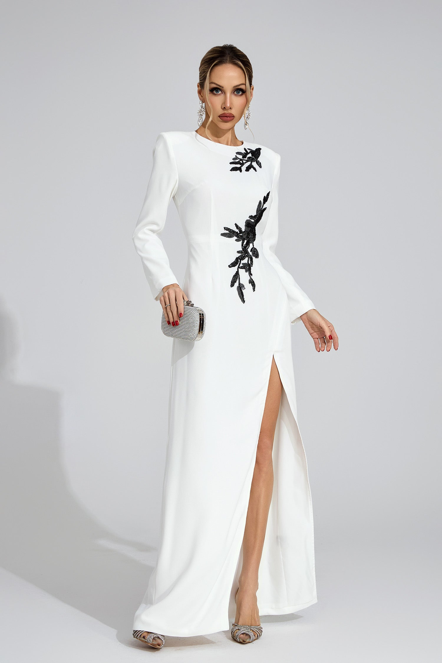 Yelvaris White Floral Maxi Dress