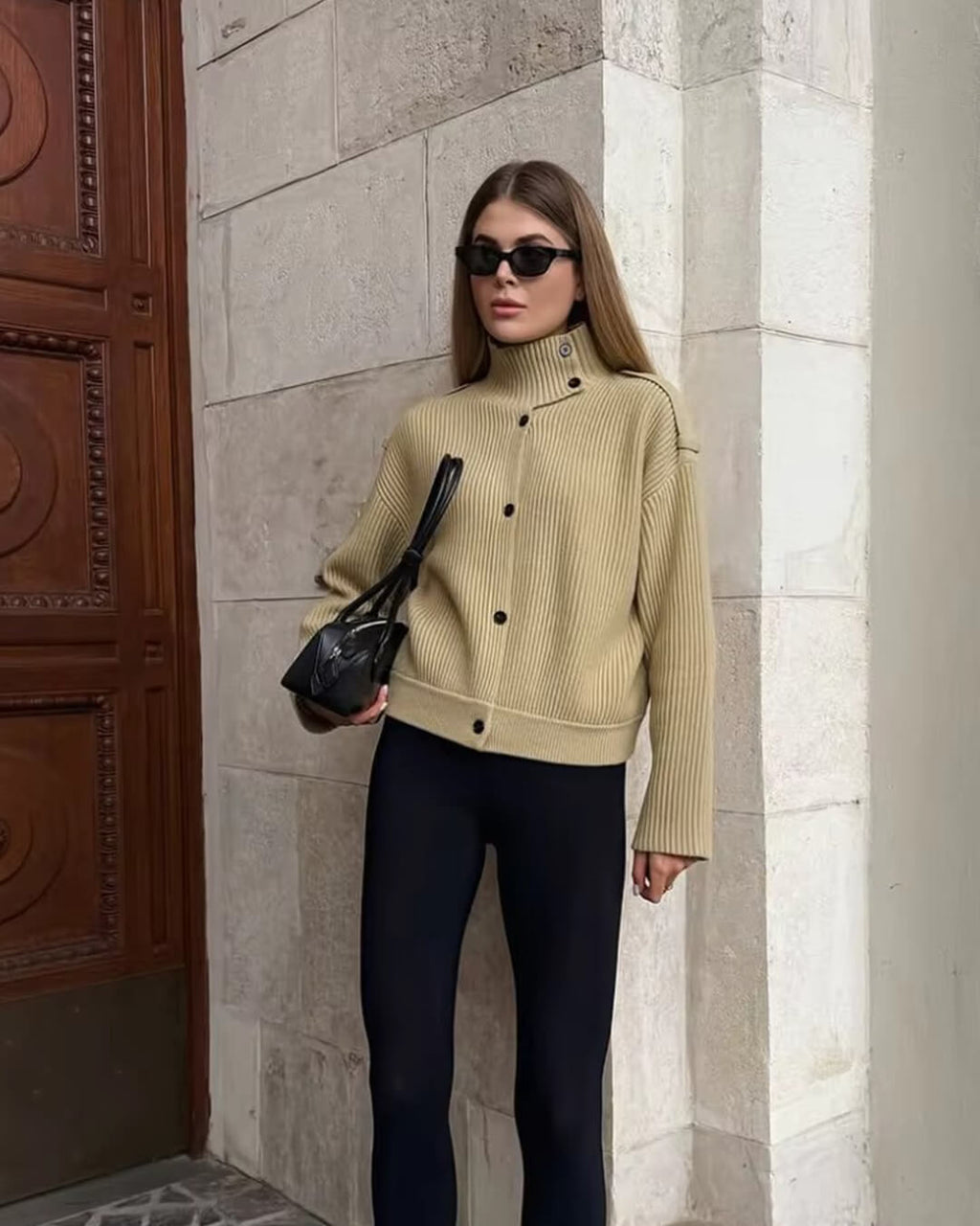 Ahiwa Stand Collar Knitted Cardigan