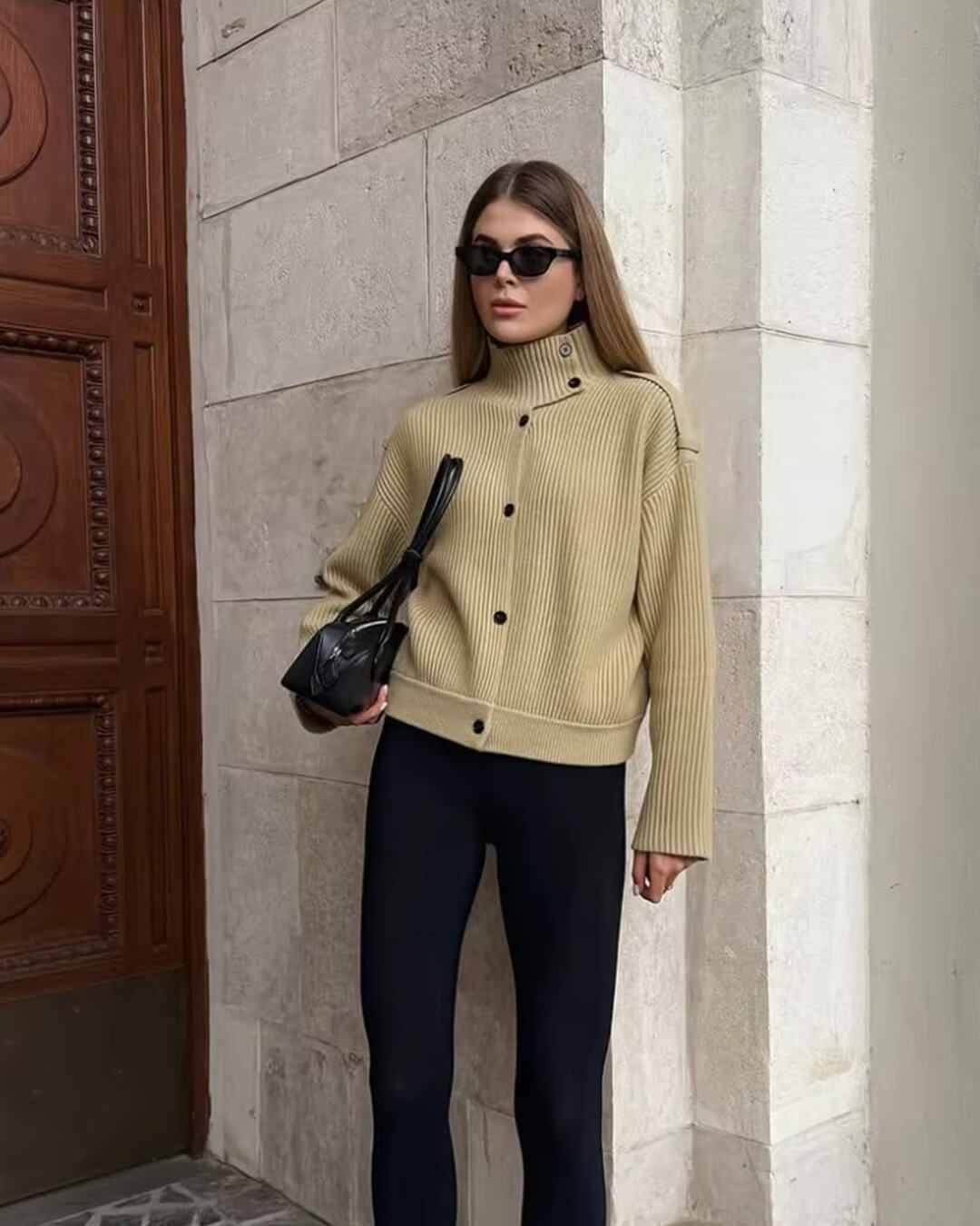 Ahiwa Stand Collar Knitted Cardigan