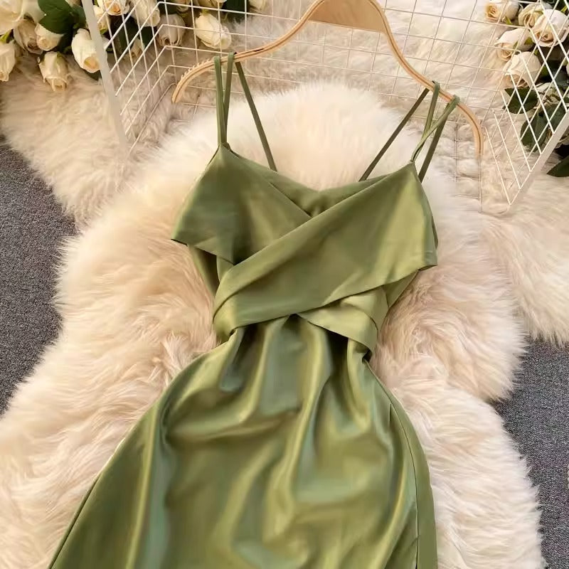 Elegant Crisscross V-Neck Evening Dress