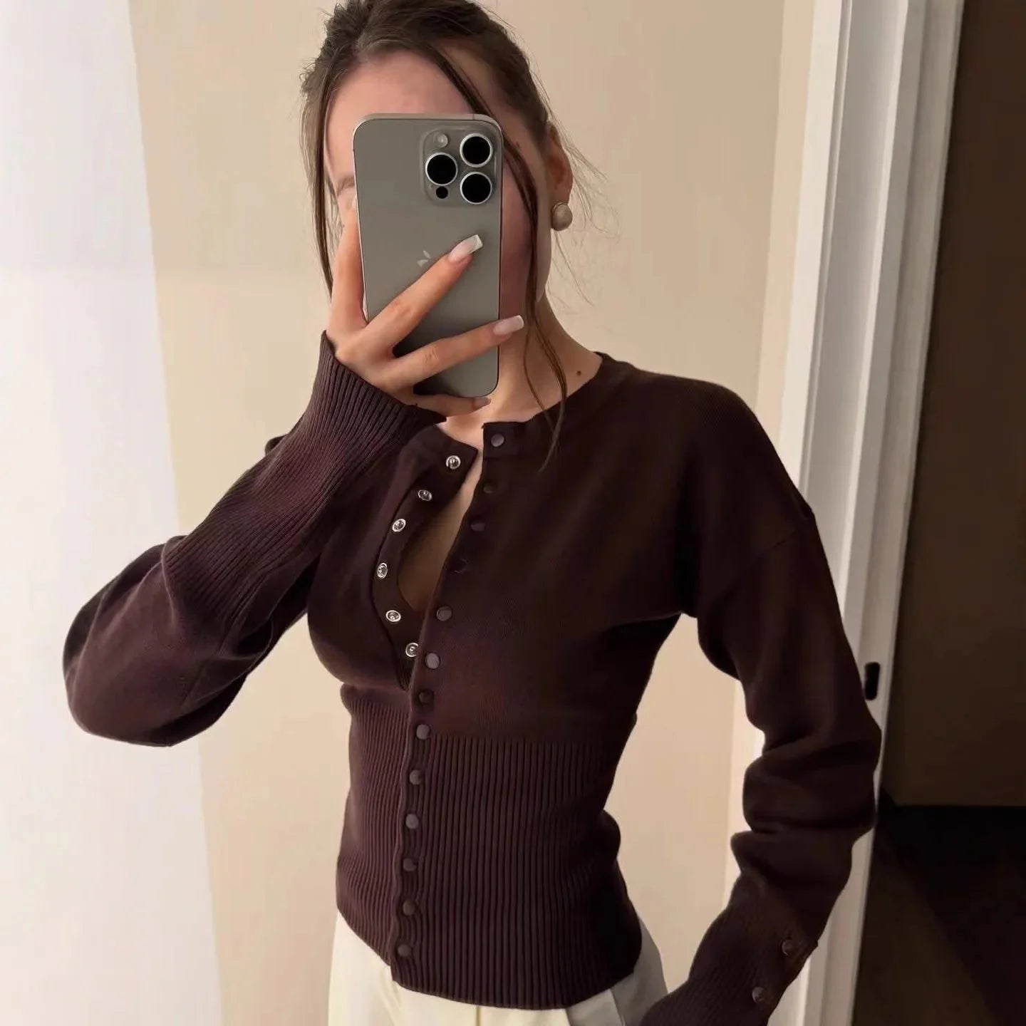 Daenerys Buttoned Slim Cardigan