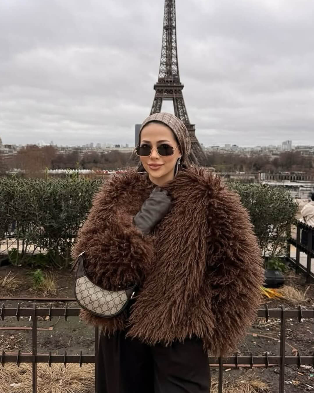 Aelide Fluffy Cropped Faux Fur Coat