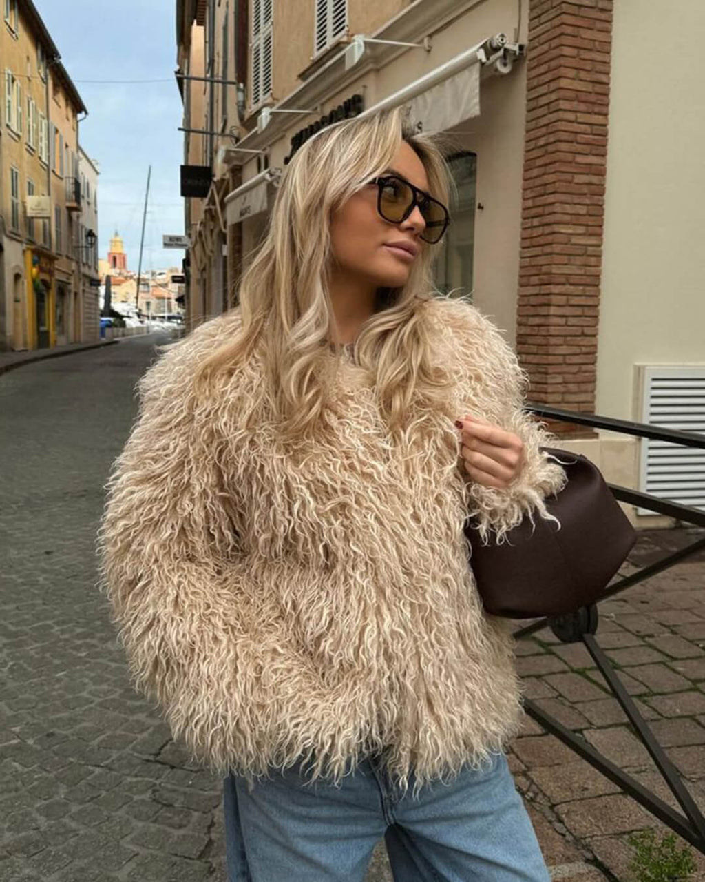 Aelide Fluffy Cropped Faux Fur Coat