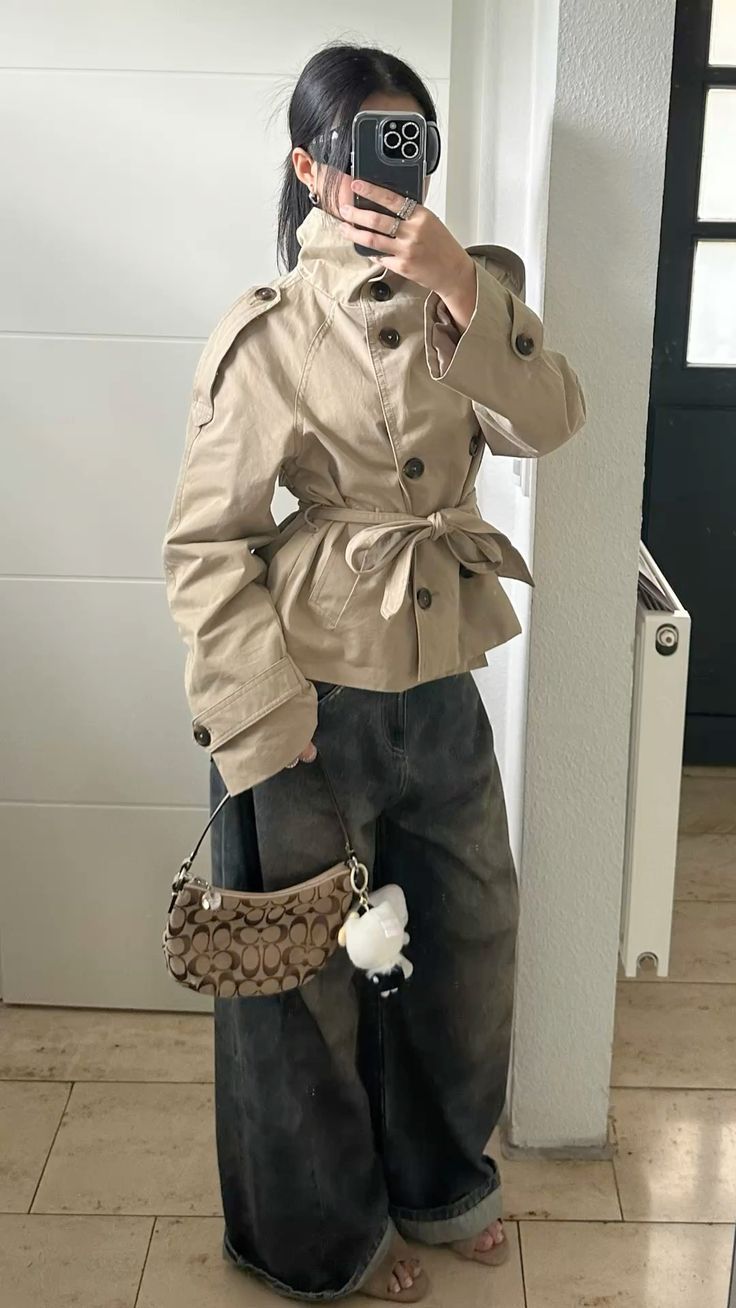 Kiarra Stand Collar Crop Trenchcoat