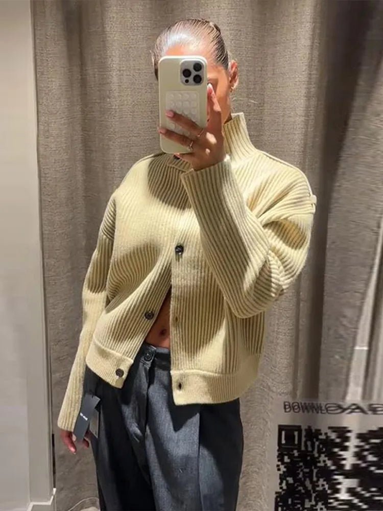 Ahiwa Stand Collar Knitted Cardigan